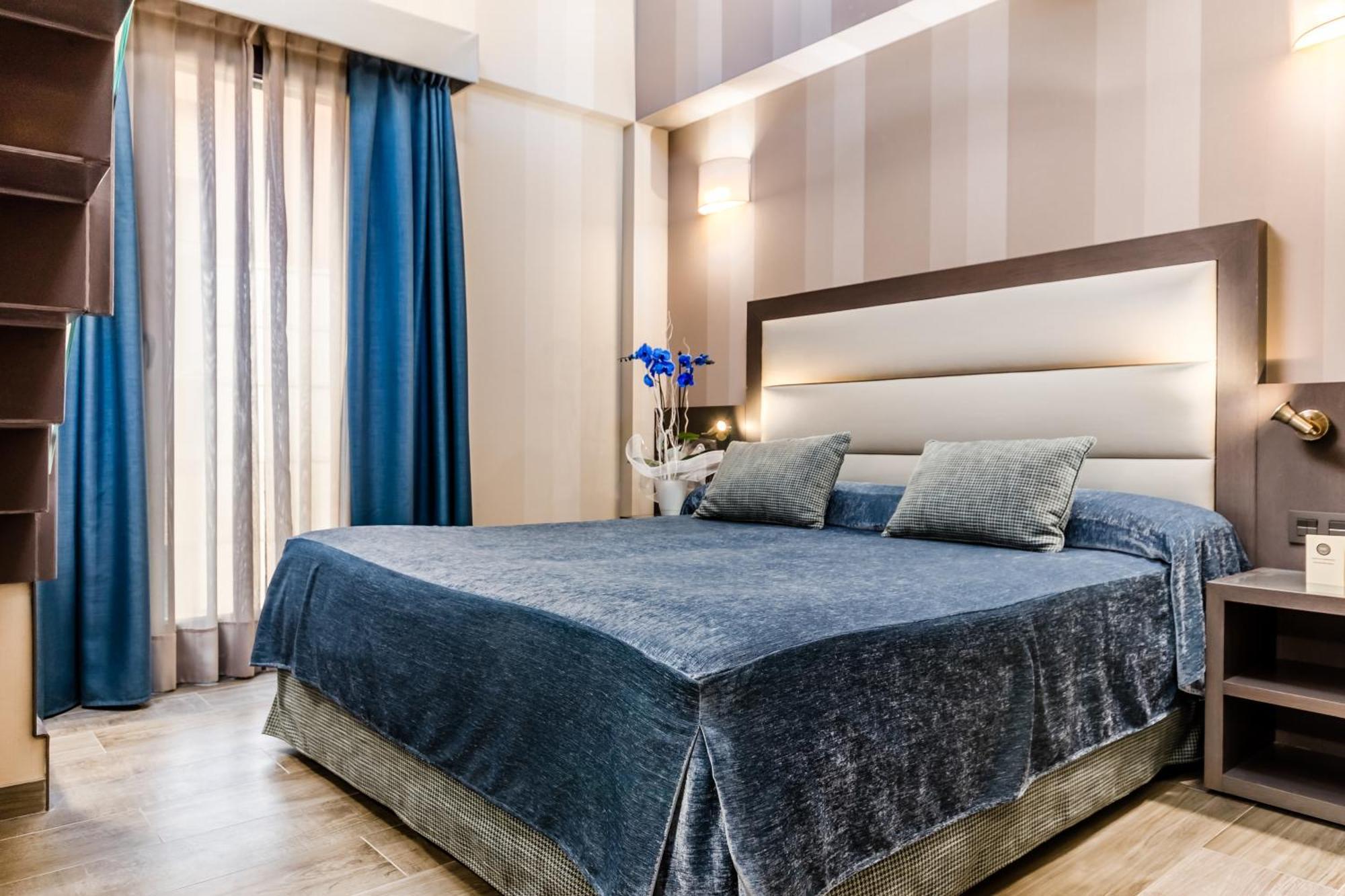 Hotel Reina Cristina Teruel Esterno foto